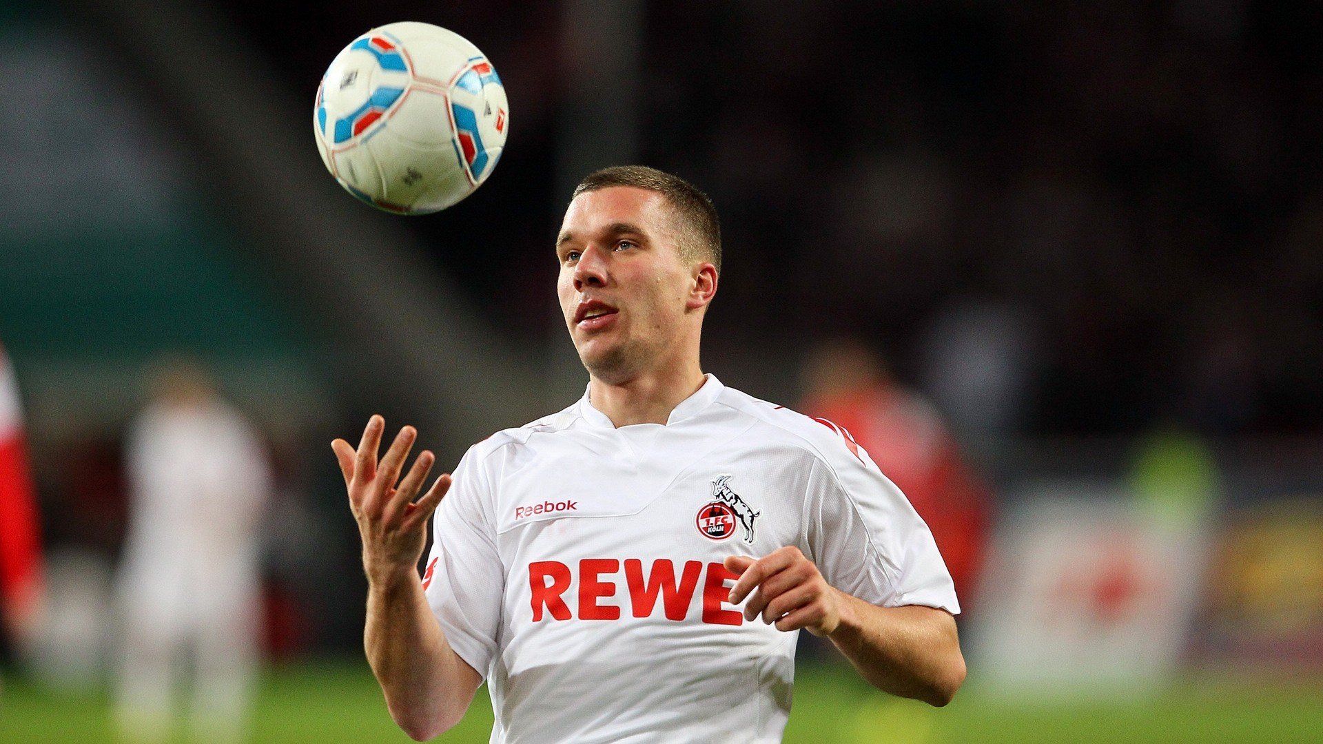 韦康比反击一击致命,切利球场力求保级,韦康vico